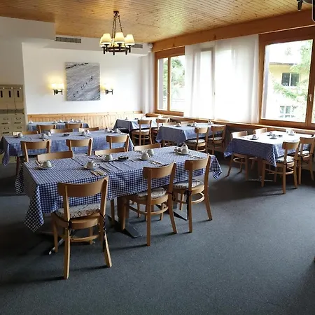 Отель Jungfrau 3*